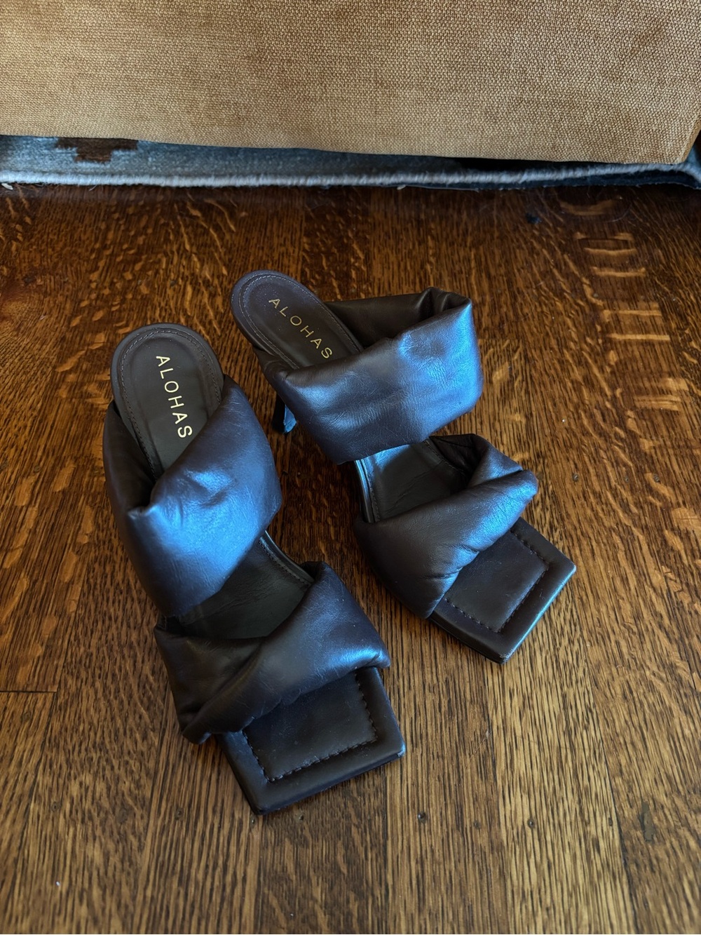 ALOHAS Black Padded Double-Strap Heeled Sandals